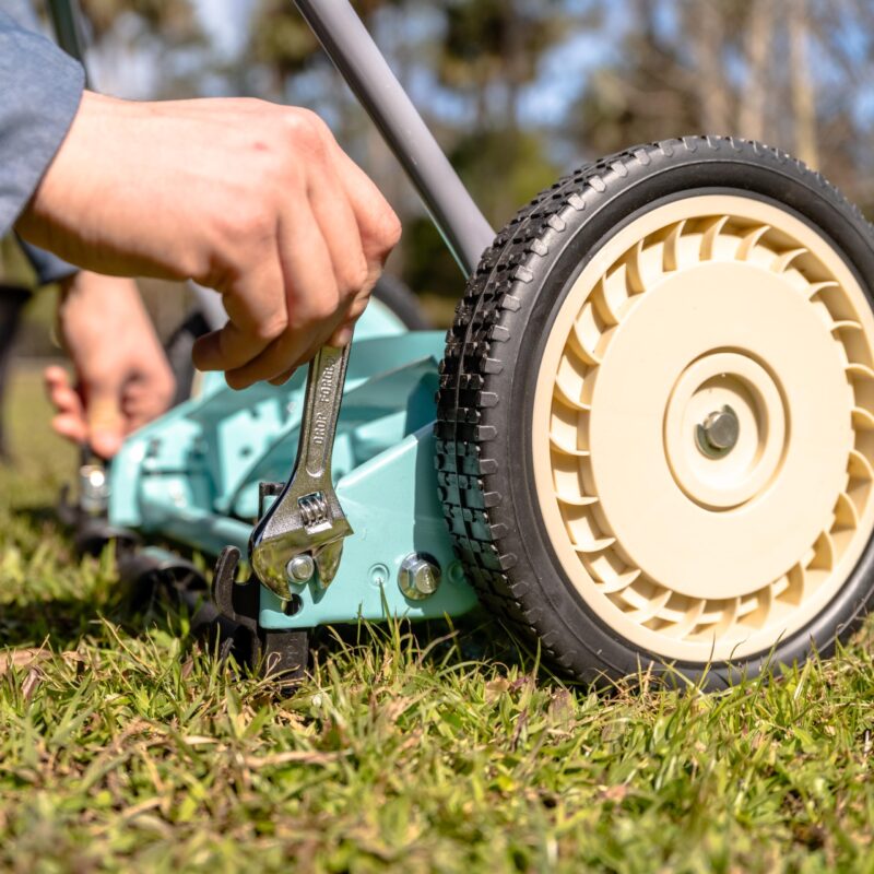 American Lawn Mower Company 14″ (35.6 cm) 4-Blade Manual Reel Mower – 5-Position Height, 20 lb (9.1 kg) - Image 53