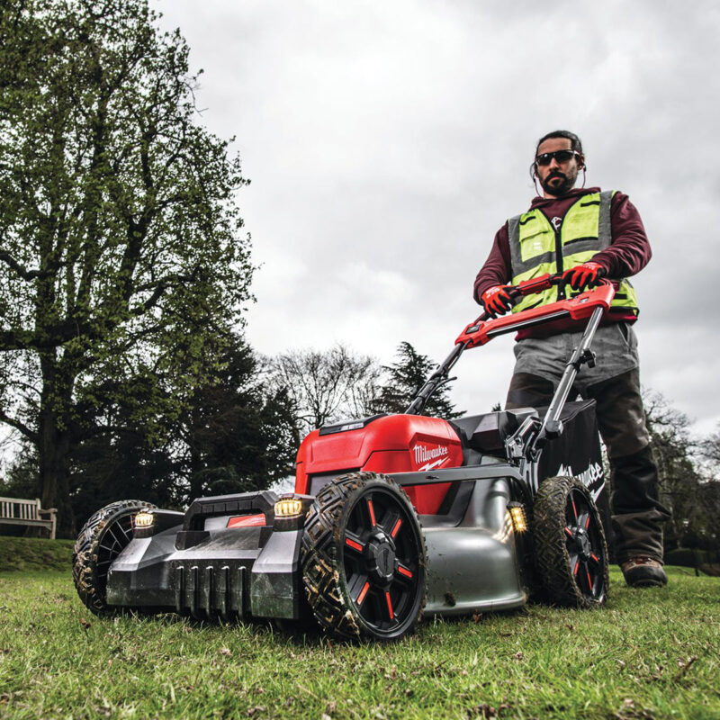 Milwaukee M18F2LM53-0 36V FUEL Brushless 53cm Self Propelled Lawn Mower Body Only 4933479584
